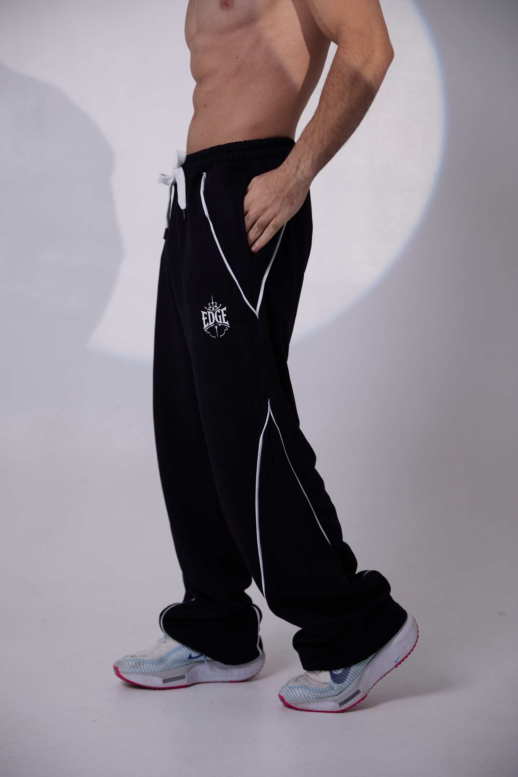 Oversized Aura sweat Pant - Image 3